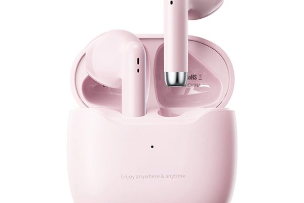 pink earbuds