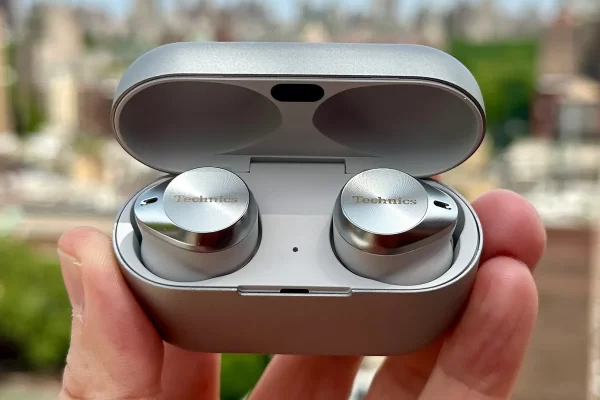 Technics earbuds